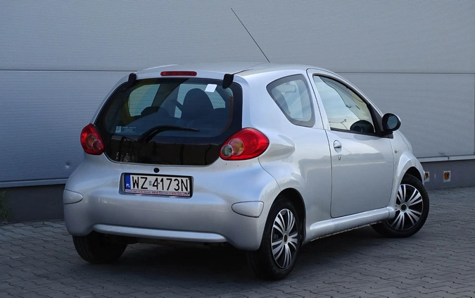 Toyota Aygo cena 11900 przebieg: 199000, rok produkcji 2006 z Gostynin małe 154